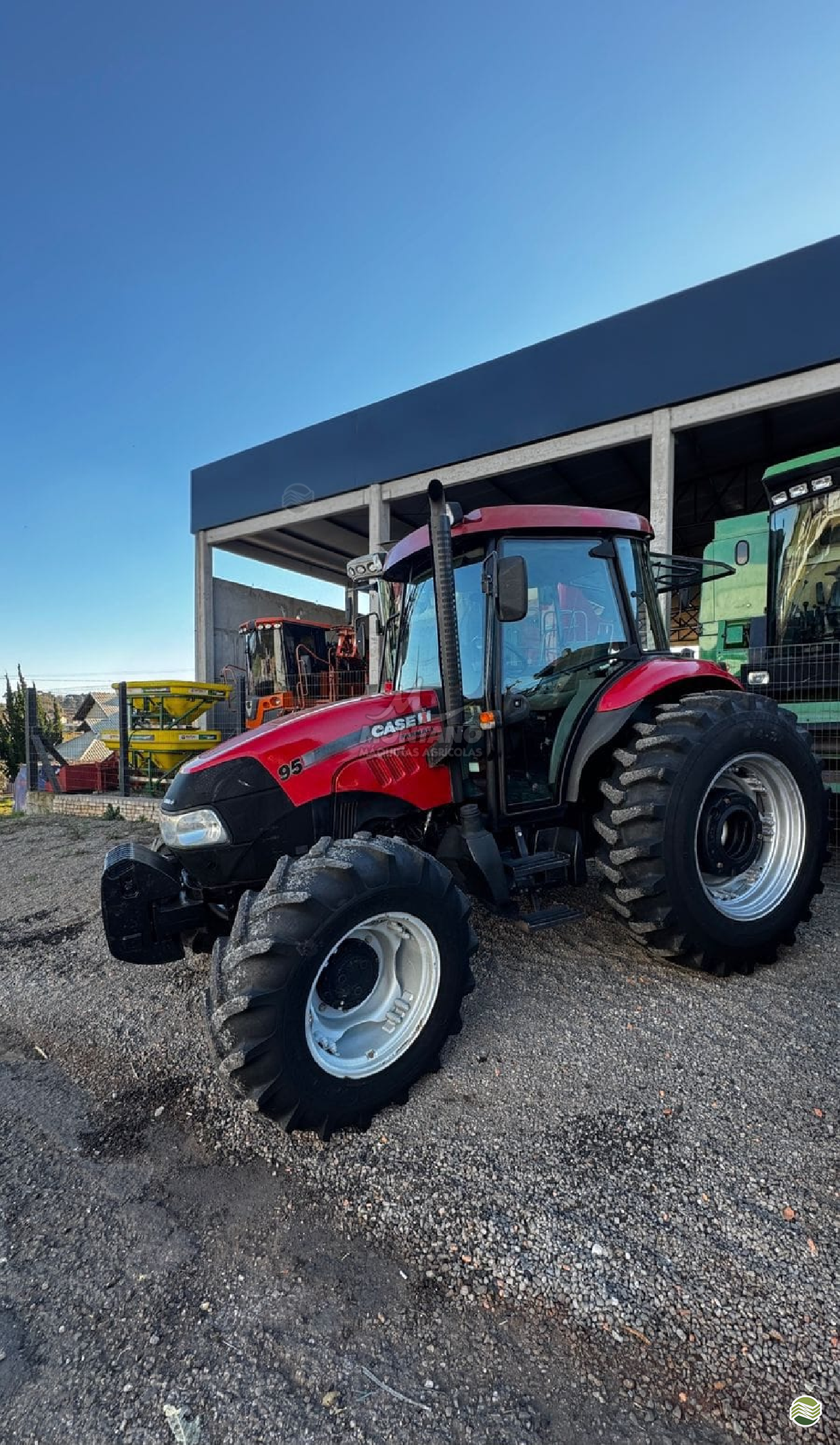 TRATOR CASE CASE Farmall 95 Tração 4x4 Montano Máquinas Agrícolas LAGOA VERMELHA RIO GRANDE DO SUL RS